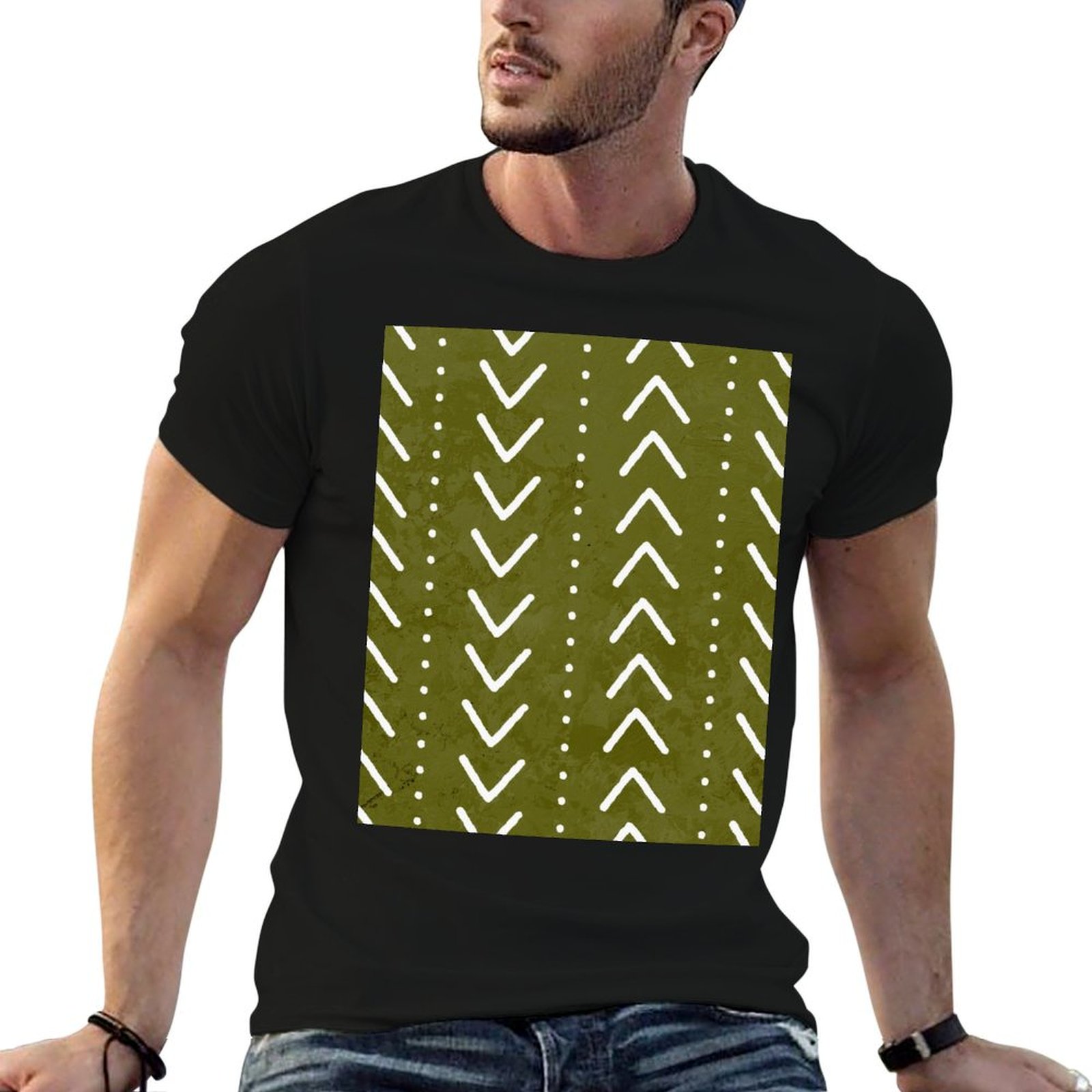 Mudcloth Print Top - เสื้อยืดลายลูกศรสีเขียวมะกอก เสื้อยืดสำหรับเดินทางระบายอากาศได้ดี