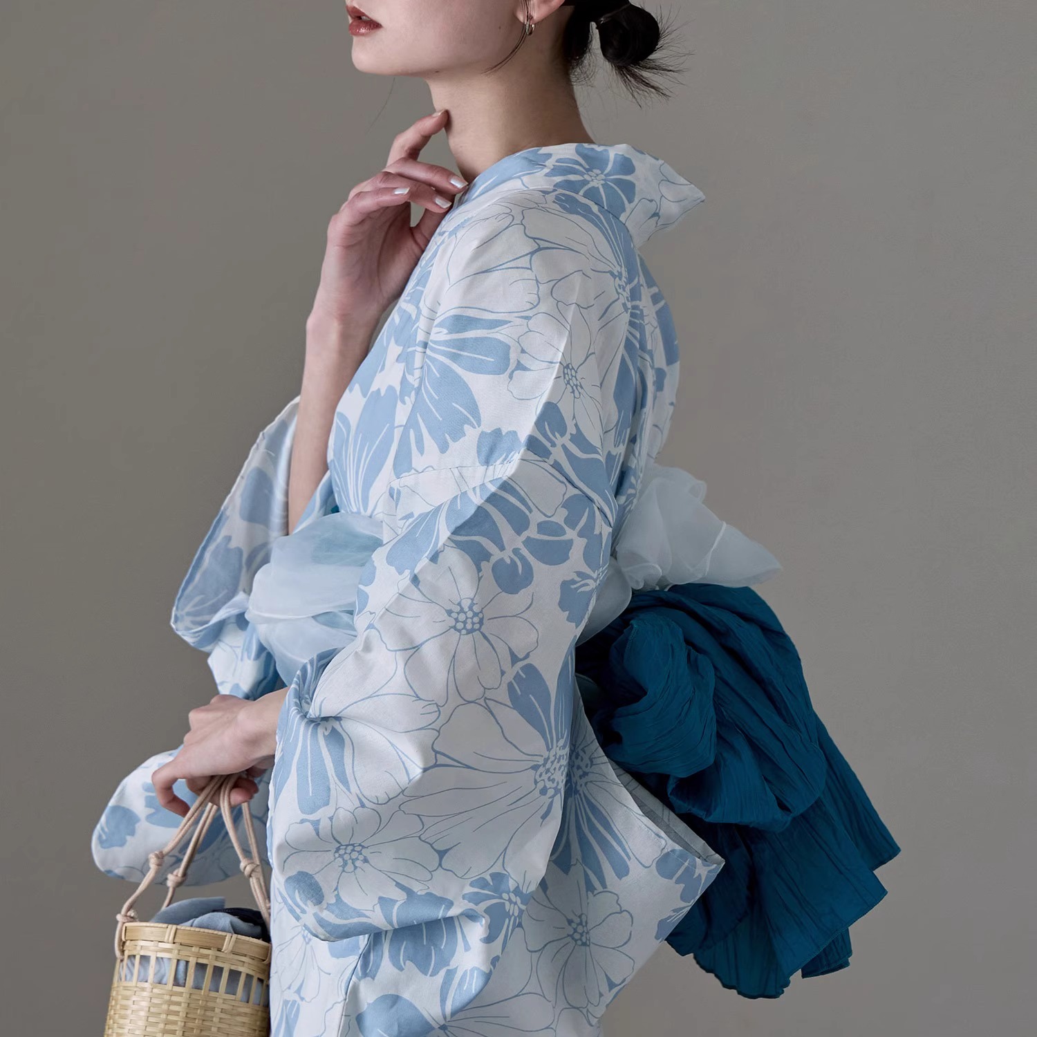 ชุดยูกาตะกิโมโนแบบดั้งเดิม ผ้า - Ethnic Fashion Dress บทวิจารณ์และราคา