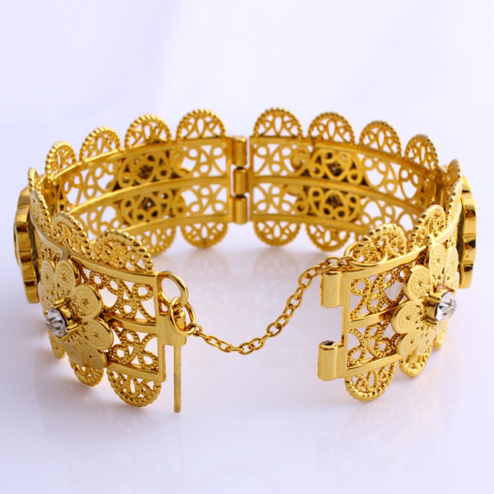ผู้หญิงหรูหรากําไลข้อมือขนาดให - Ethnic Fashion In Dubai บทวิจารณ์และราคา