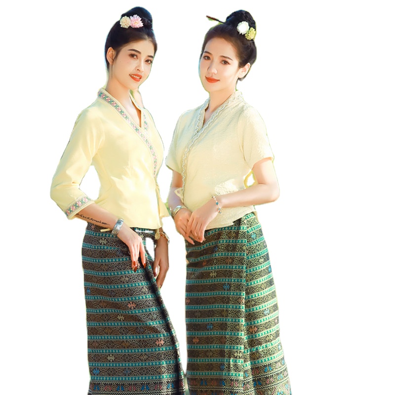เสื้อผ้าไทยไดสีเหลืองอ่อนสําหร - Thai Silk Blouse บทวิจารณ์และราคา